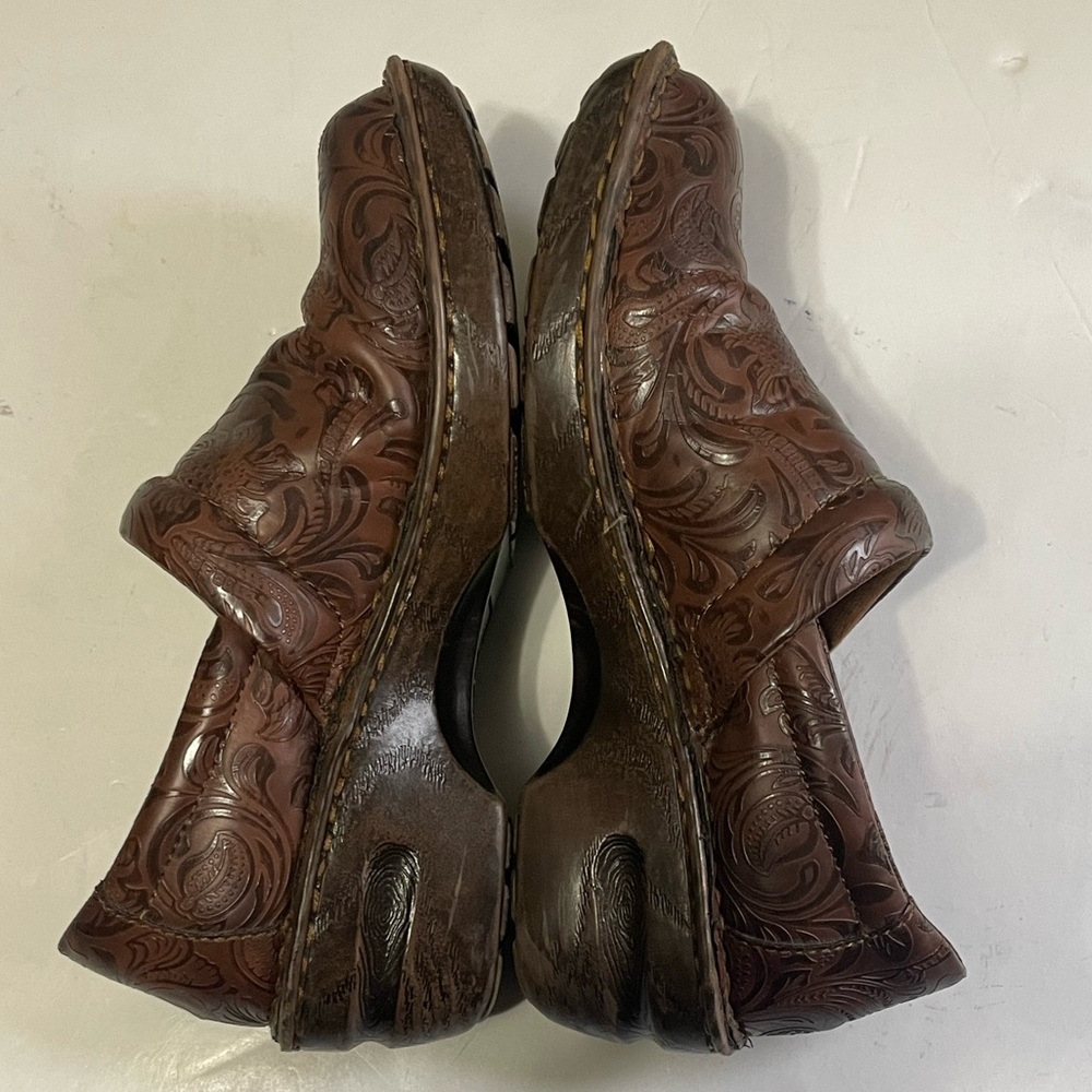 BOC Born Concept Shoes Womens 7.5M Peggy Embossed Clogs Brown  C45789  y2k hip